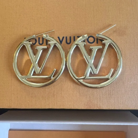 Louis Vuitton Louise Gold Logo Hoop Earrings - Picture 8 of 9